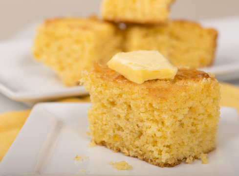 Golden Vegan Cornbread (Gluten-Free)